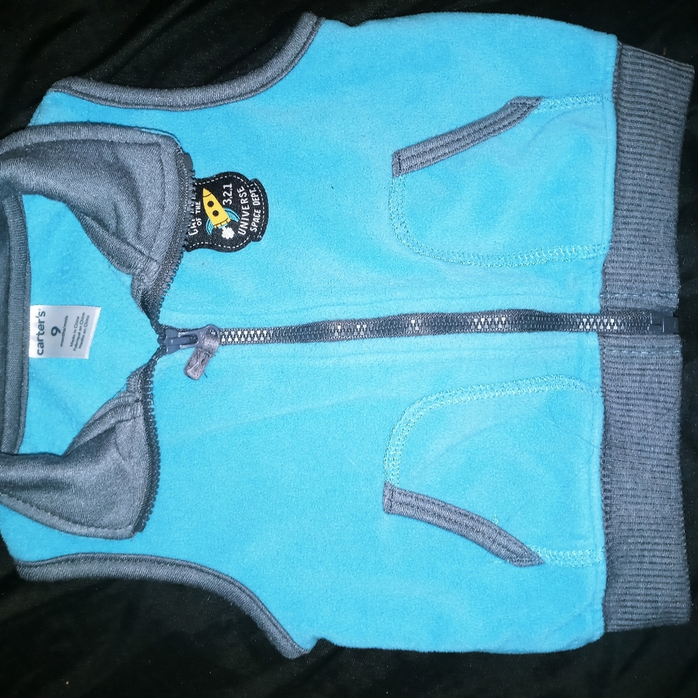 Carter's fleece vest 9 mo for baby boy